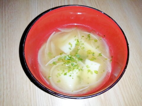 あおさ香る☆じゃがいもと玉ねぎの味噌汁